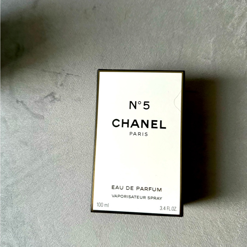 Chanel Paris #5 EAU DE PARFUM 100ML bottle sprayed once
